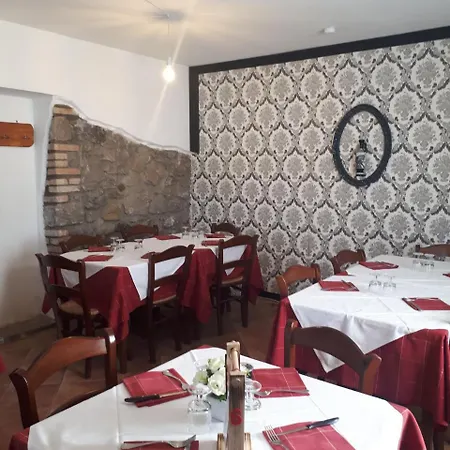 Bed & Breakfast Onassis Village